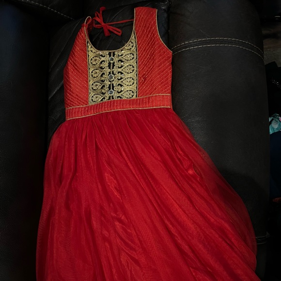Beautifully made dress for girls